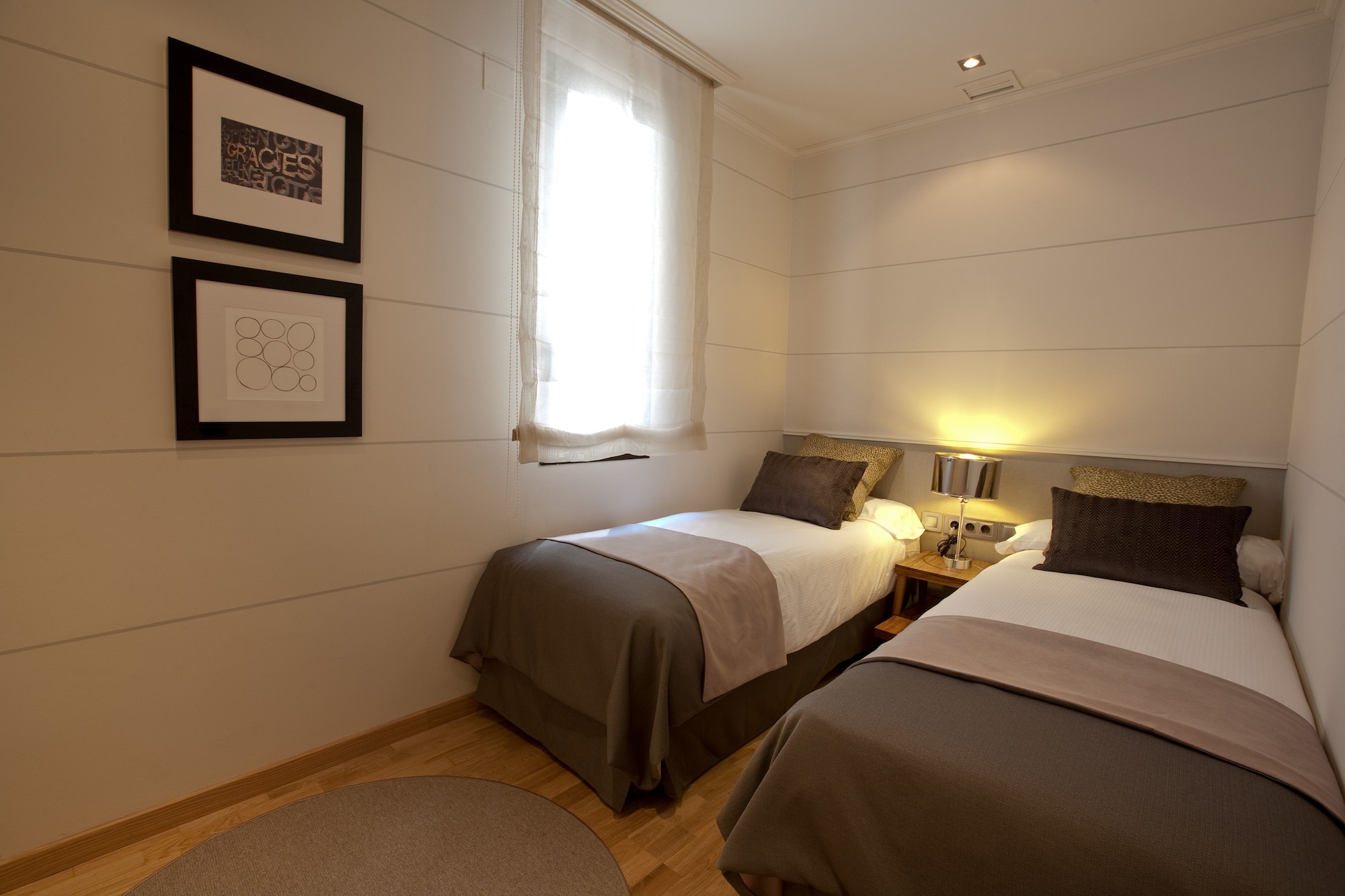 2 BEDROOMS, SUPERIOR, APARTMENT