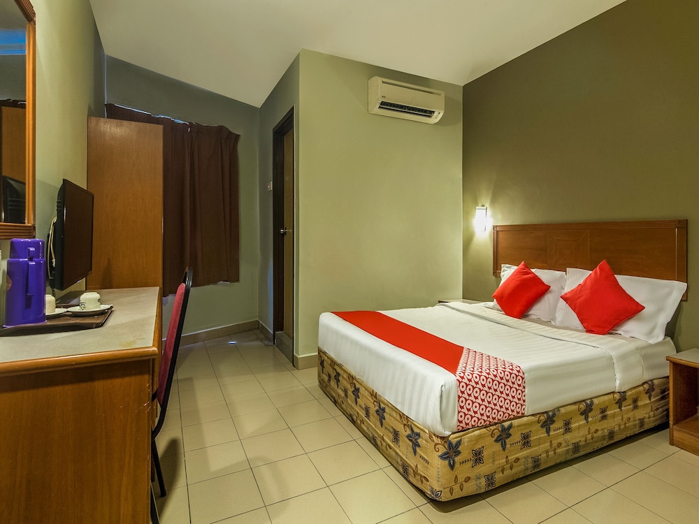 Room at Super OYO 828 Comfort Hotel Shah Alam, SHAH ALAM