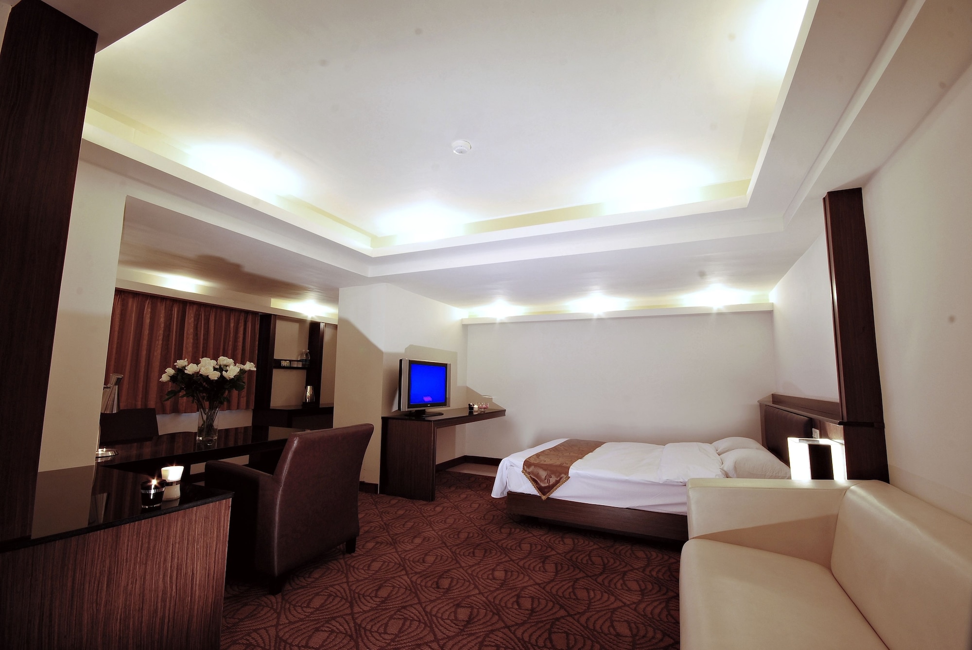 SUPERIOR, DOUBLE BED