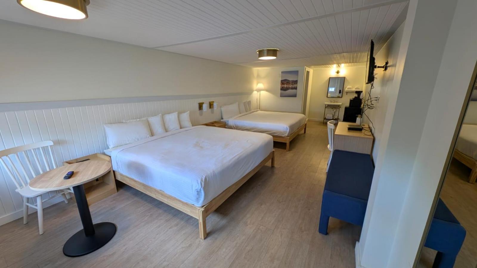 Maple Leaf Inn 22/40