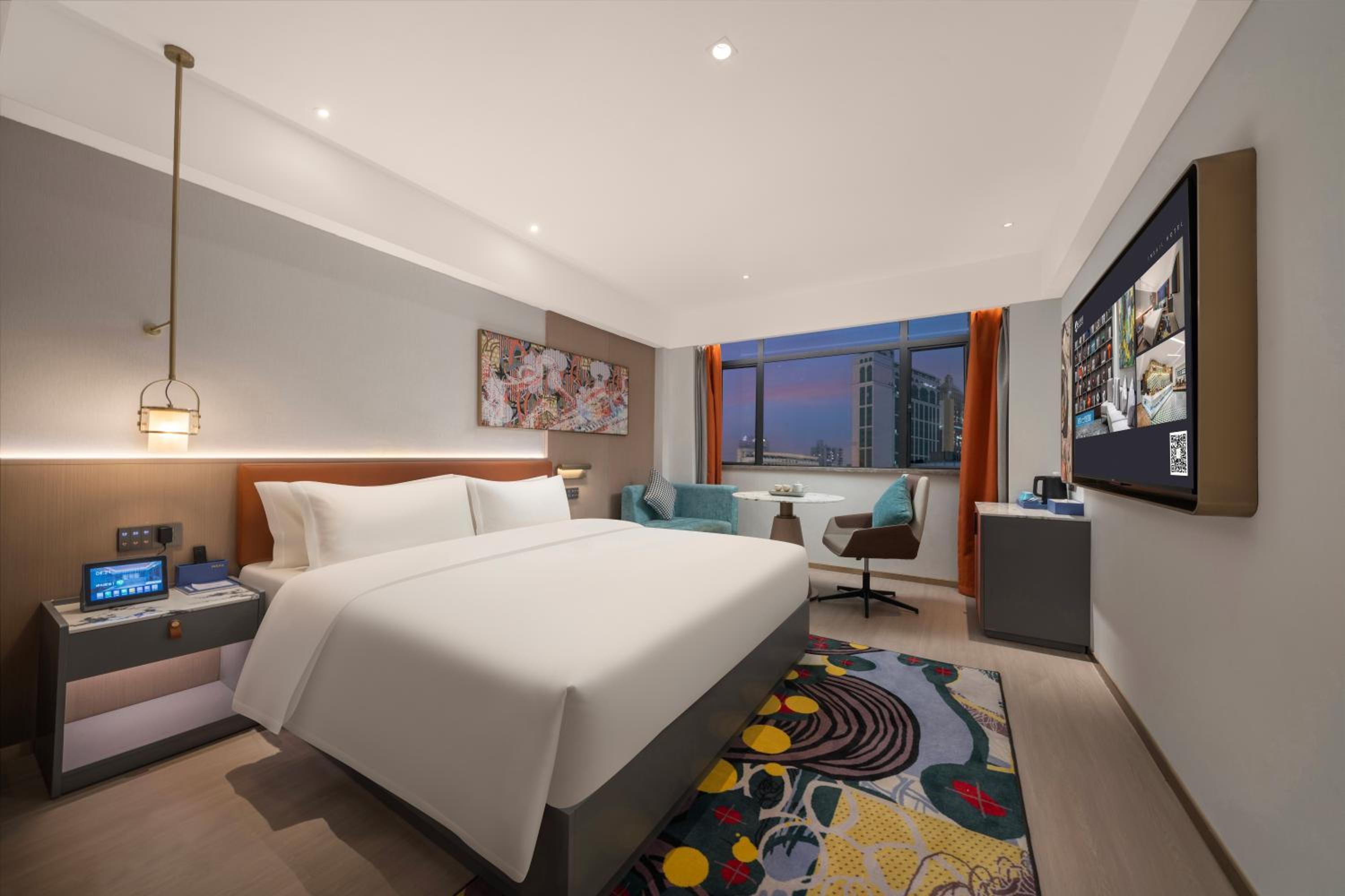 Deluxe, Double Bed, INSAIL HOTEL Guangzhou Beijing Road Pedestrian Street 3/3