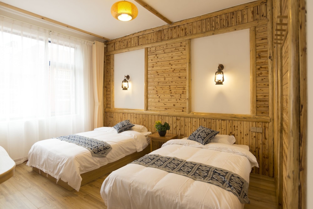 Jiesu Renwen Guest House 18/40