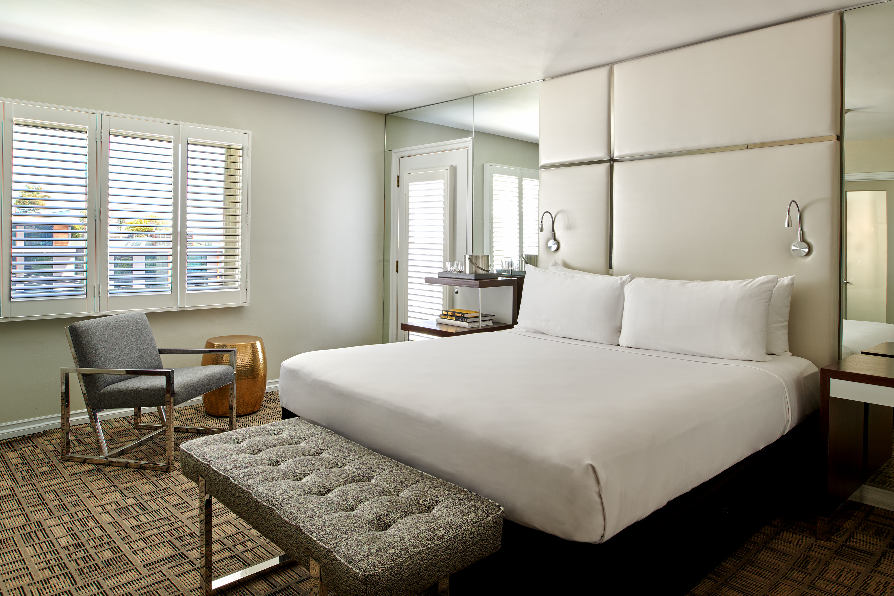 Deluxe, King Bed