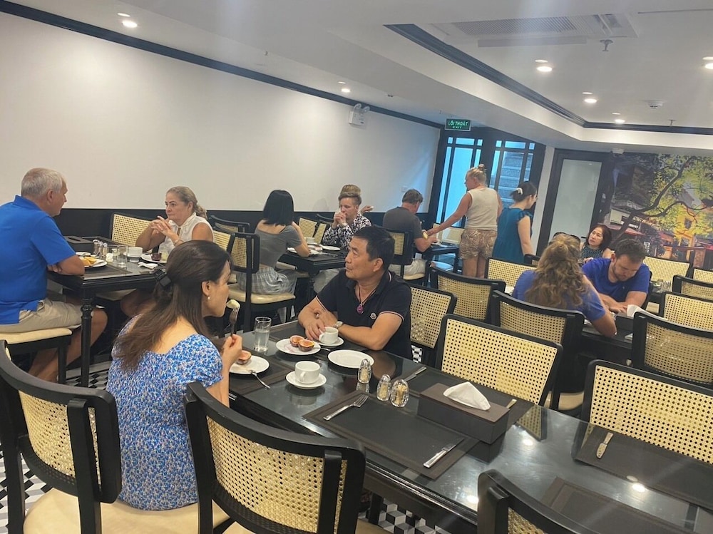 Aquarius Premium Hotel 34/49