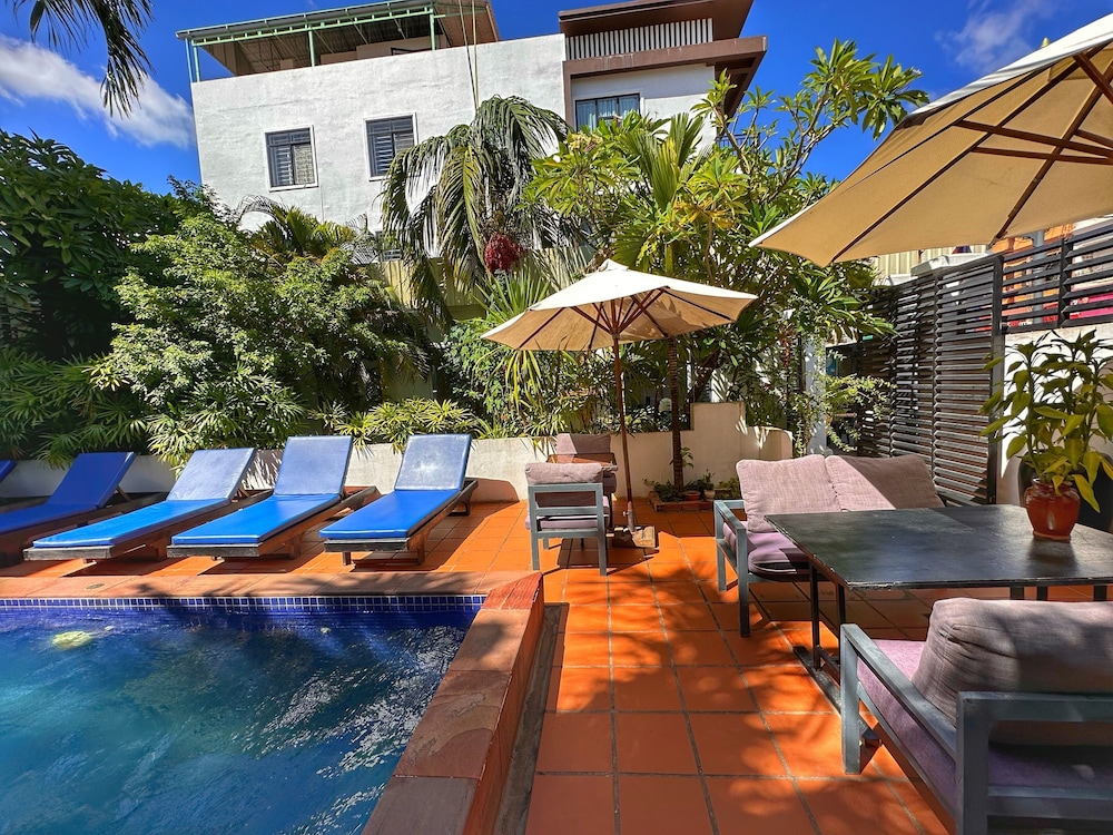 Villa Um Theara 55/57