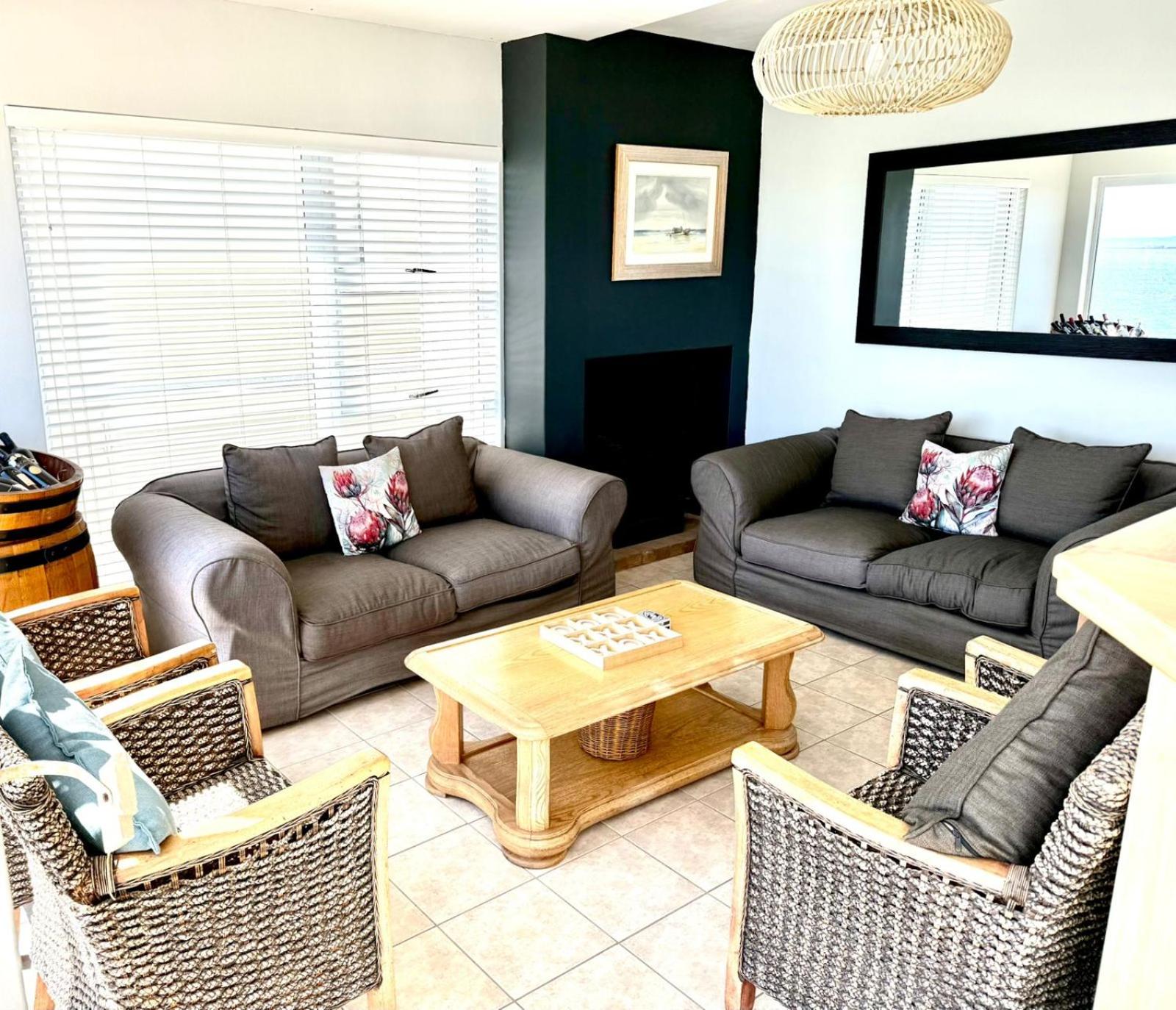 Langebaan Beach Towers 17/39