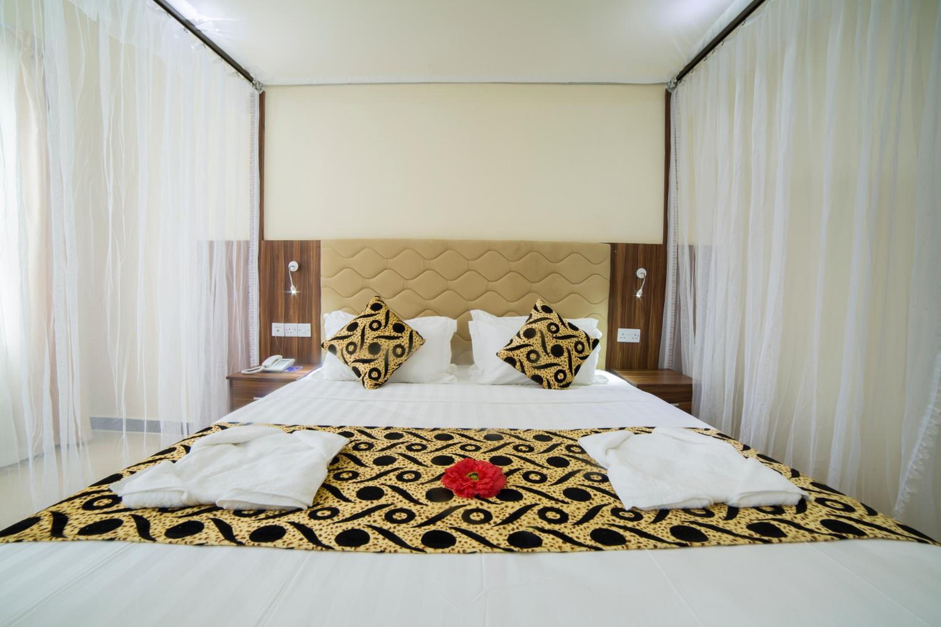 استوديو سوبيريور، Spice Palace Hotel 3/10