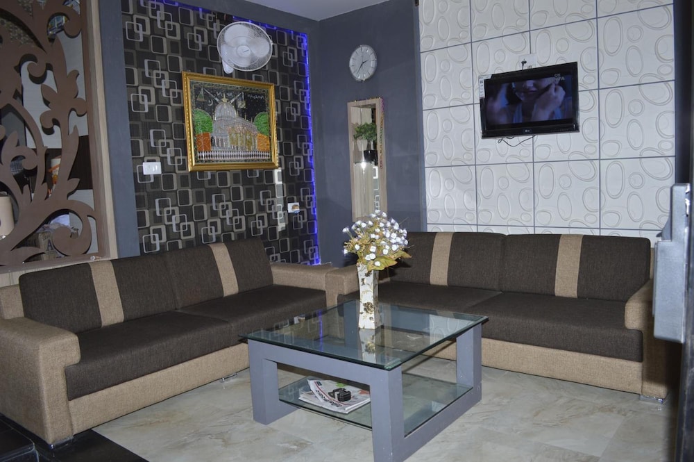 Hotel Mittal Inn 18/28