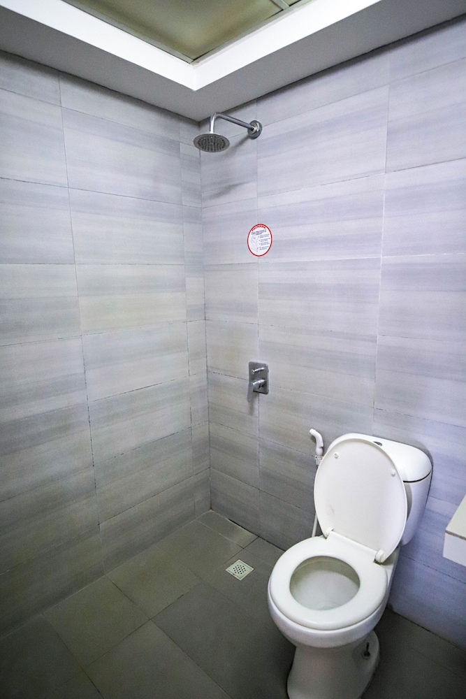 Astrotel Cubao 47/49