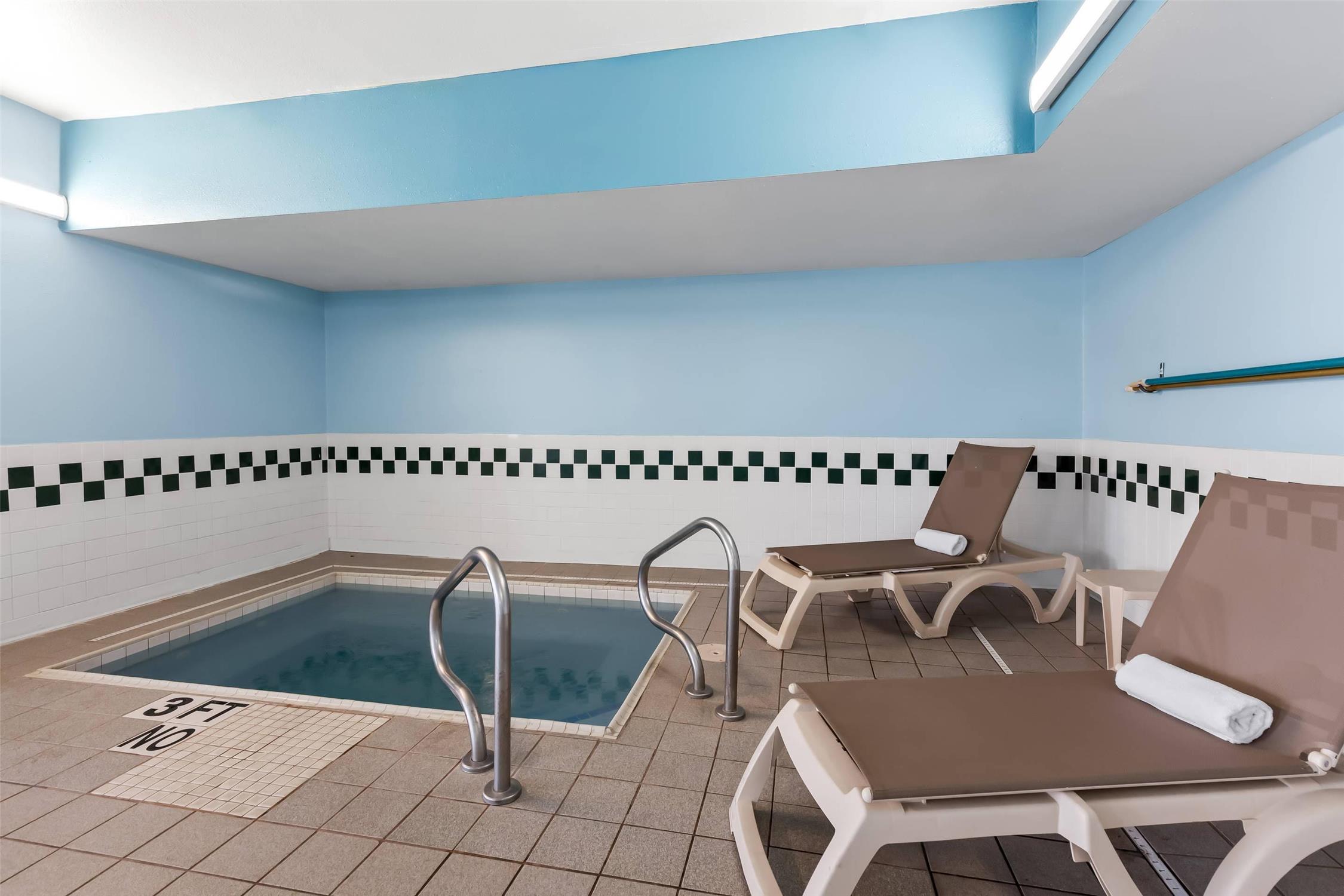Quality Inn & Suites Springfield Southwest near I-72 23/33