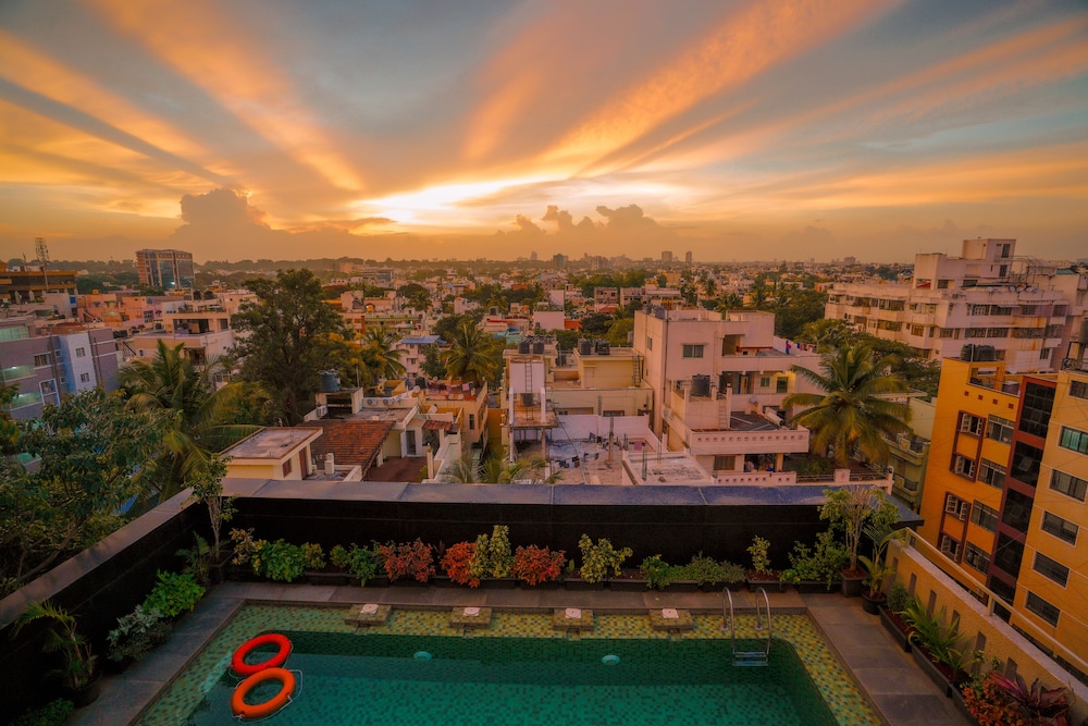 Lazdana Hotel Bangalore 4/53