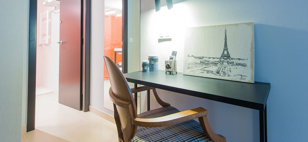 NEW HOTEL COLON 50/61