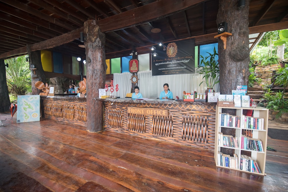 Phi Phi The Beach Resort 6/50