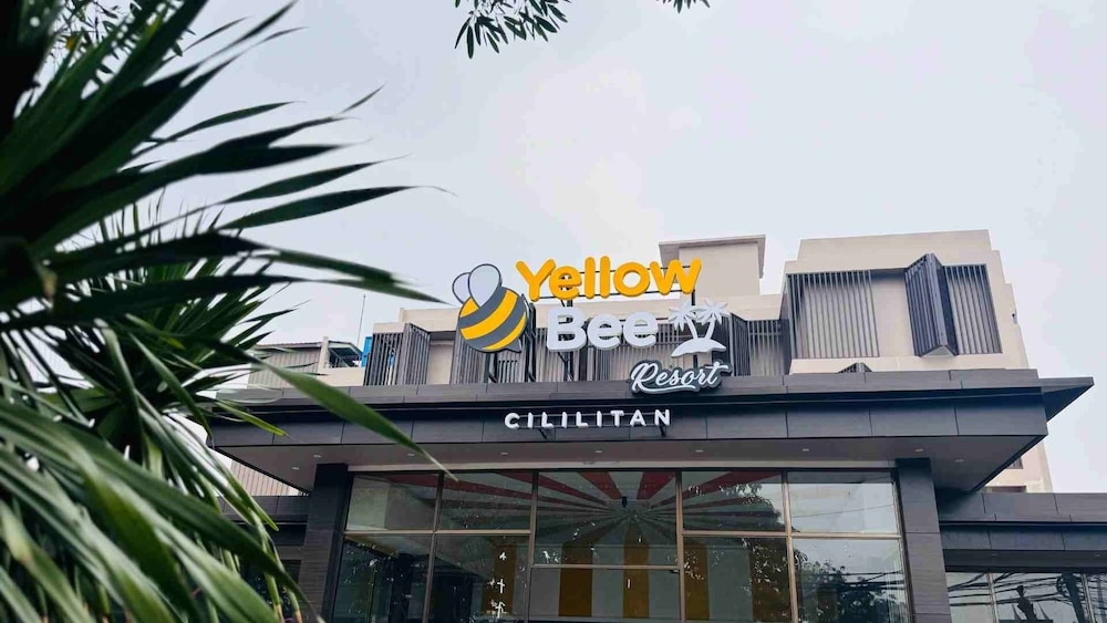 Yellow Bee Resort Cililitan 2/50