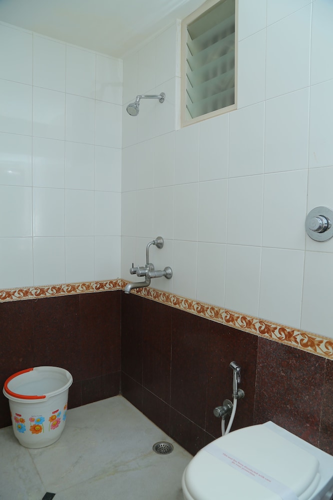 Hotel Surguru 22/60