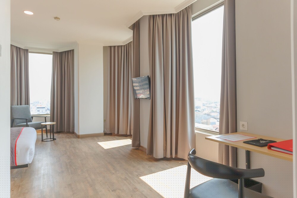 OYO Townhouse 2 Hotel Gunung Sahari 30/67