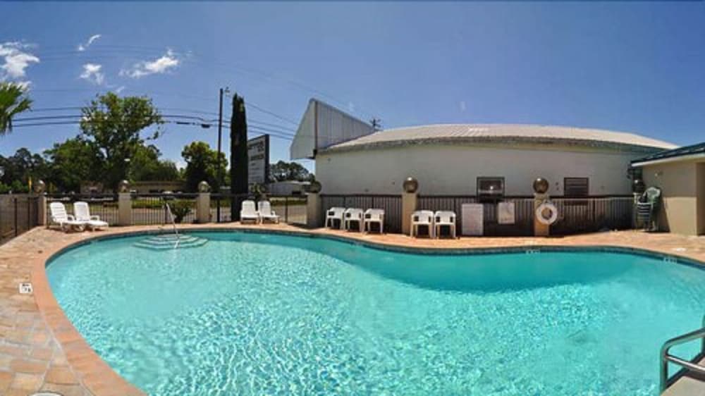 Days Inn By Wyndham Panama City/Callaway 3/26
