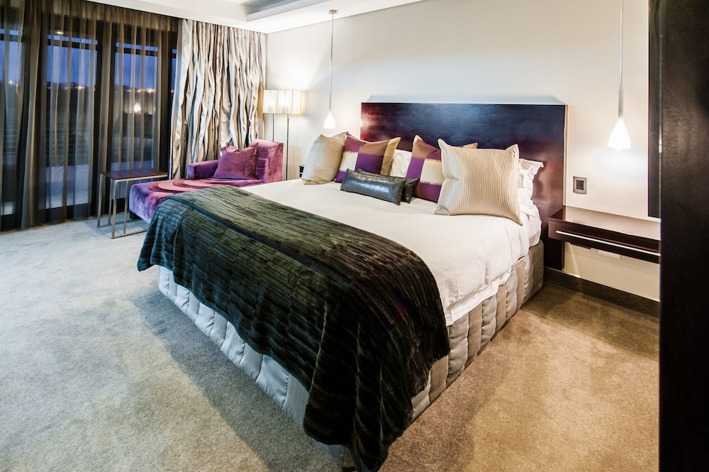 The Fairway Hotel Golf Resort 22/71