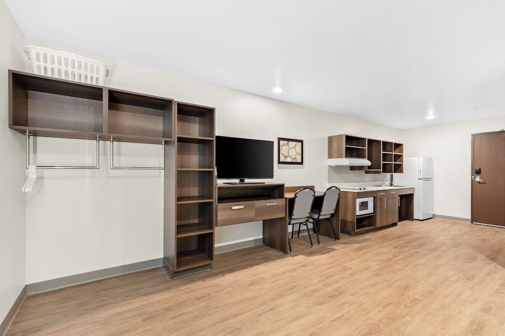 WoodSpring Suites Palmdale - Lancaster 11/17