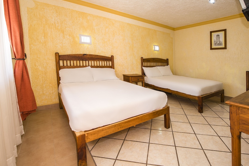 OYO Hotel La Glorieta Huichapan 13/29