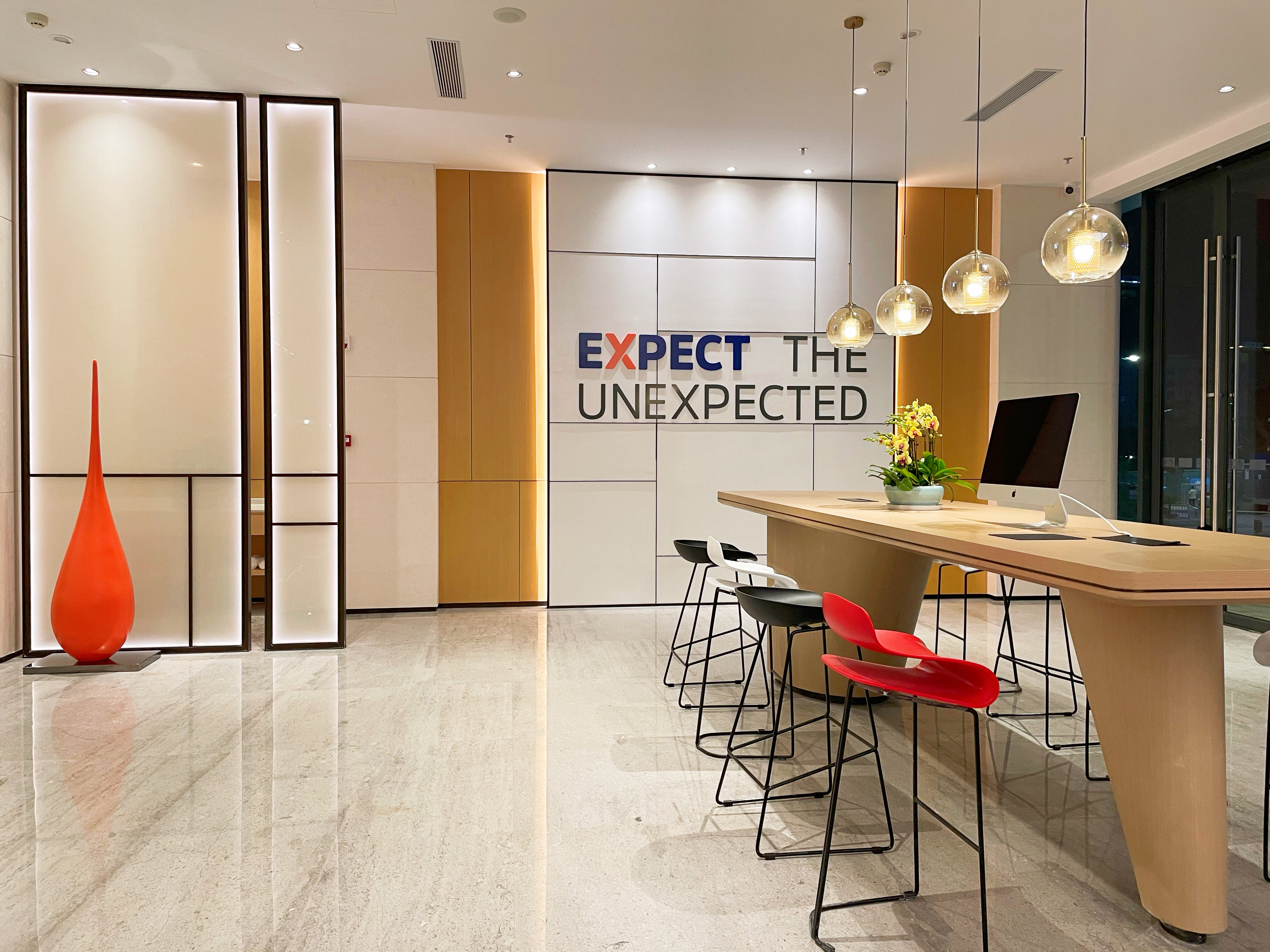 Holiday Inn Express Shenzhen Longhua 64/77