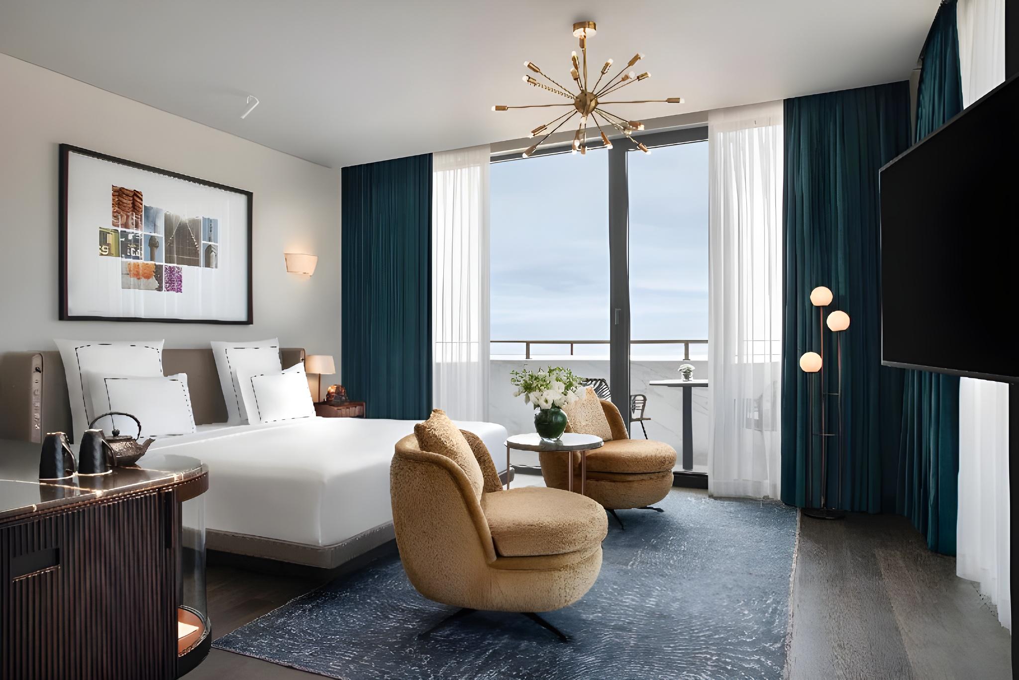 Room, King Bed, Terrace