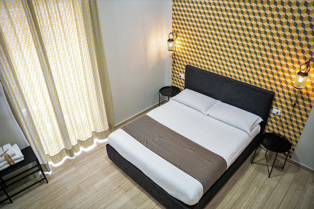 Napoli City Rooms 10/49