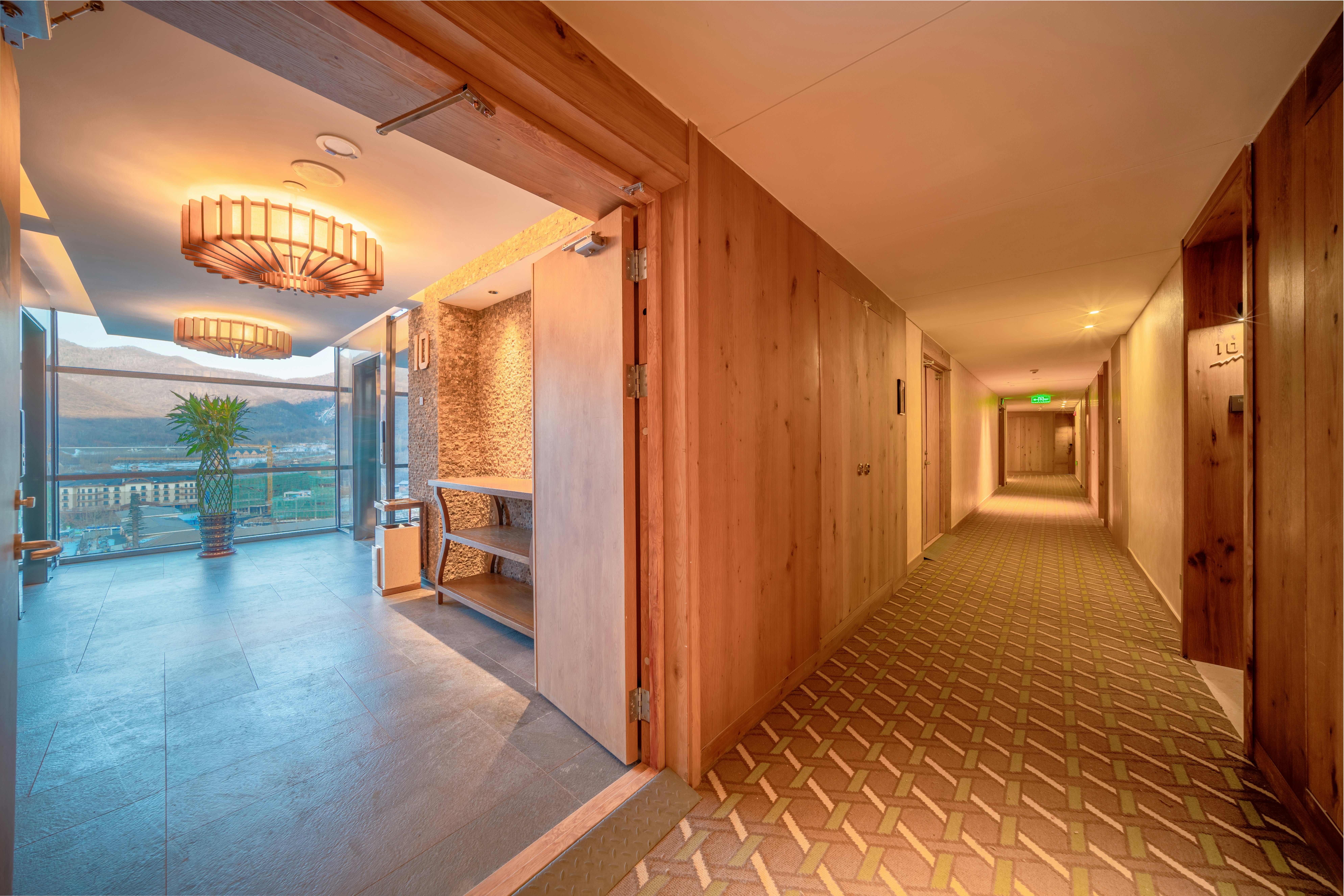 Holiday Inn Jilin Beidahu 42/75