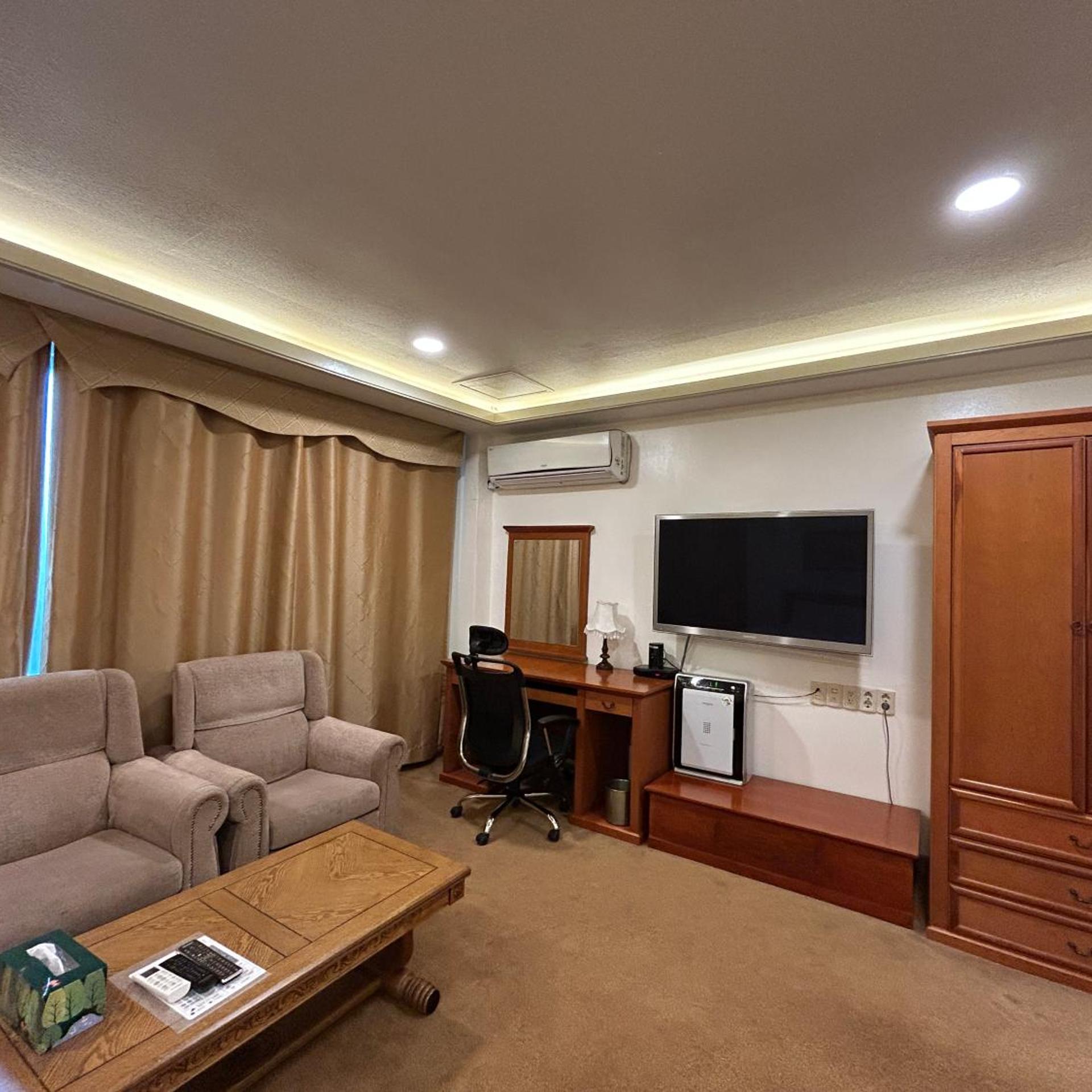 Asia Tourist Hotel 28/41