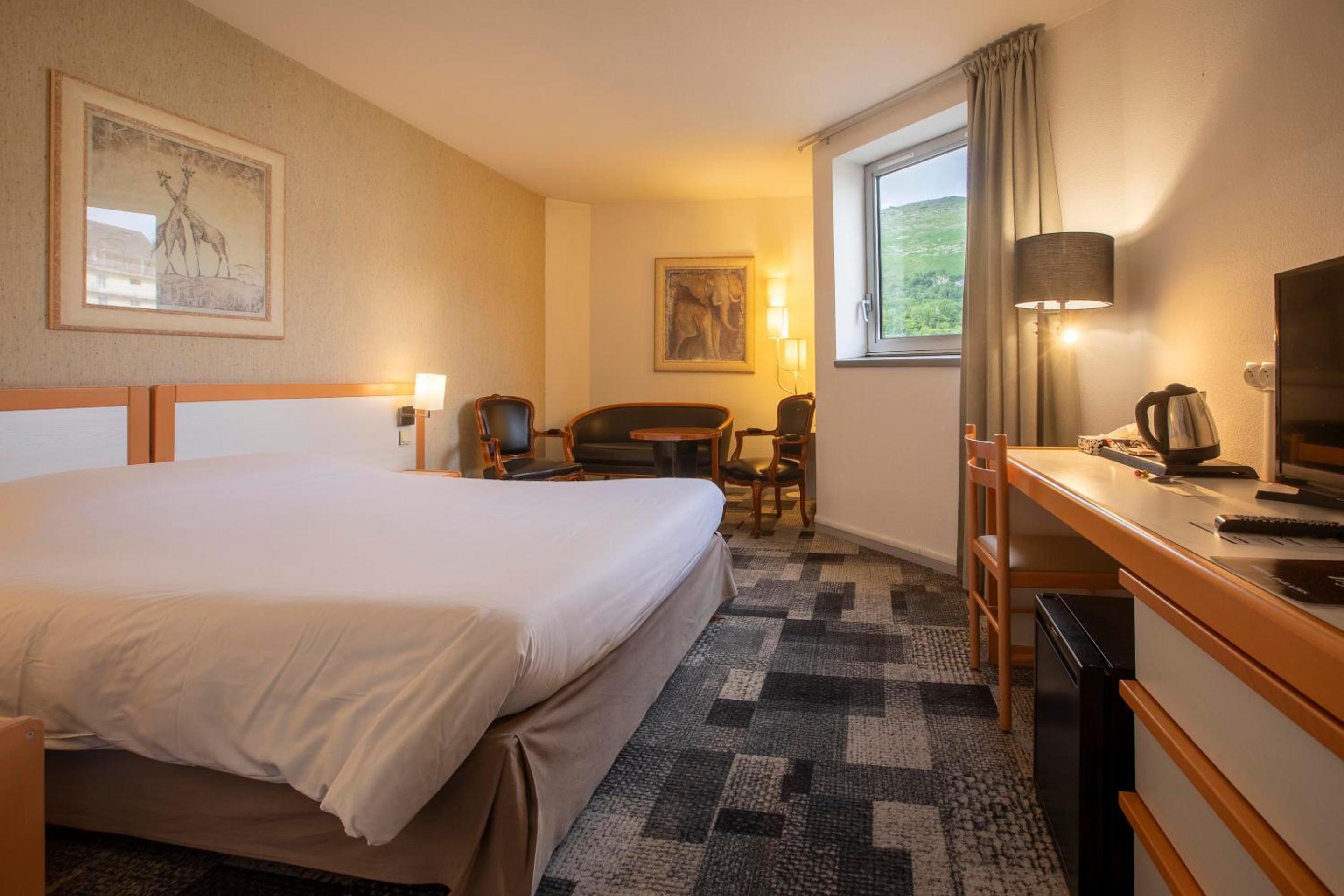 غرفة سوبيريور بسرير كينج، Hotel Paradis De Lourdes 4/10