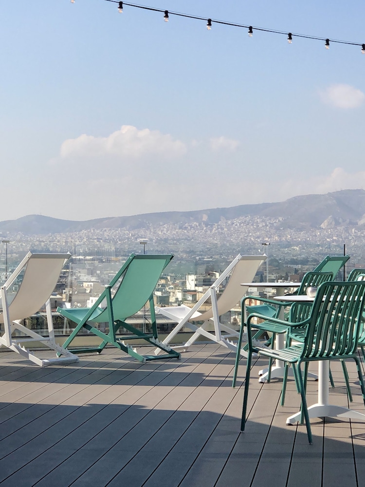 Evripides Hotel 46/69