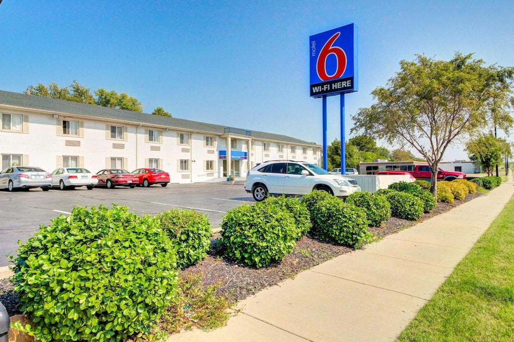 Motel6 Wichita, Kansas 50/57