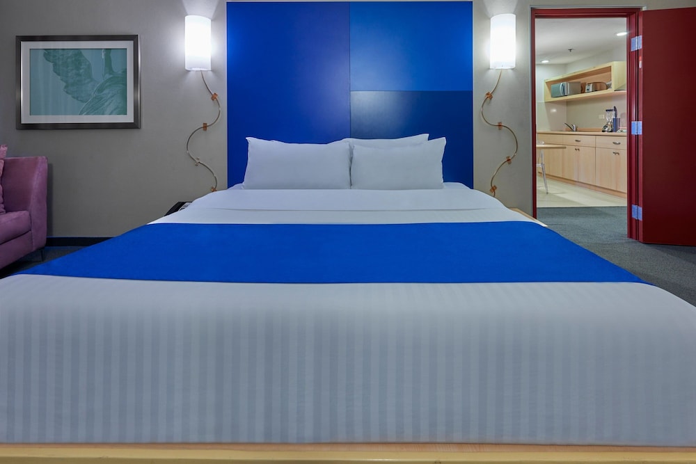 City Express Plus by Marriott Reforma El Angel 30/70