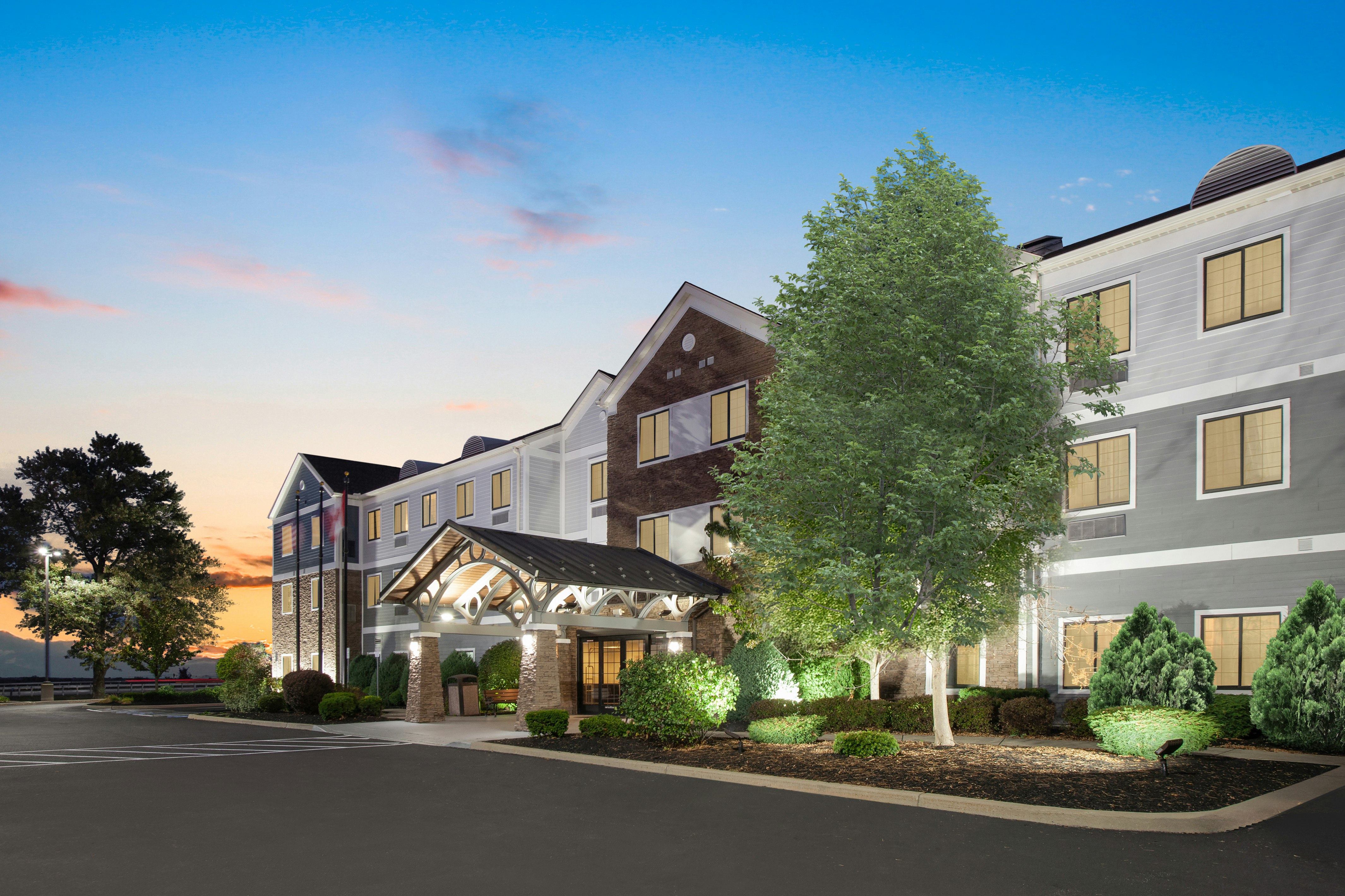 Staybridge Suites Williamsville Buffalo by IHG 6/65