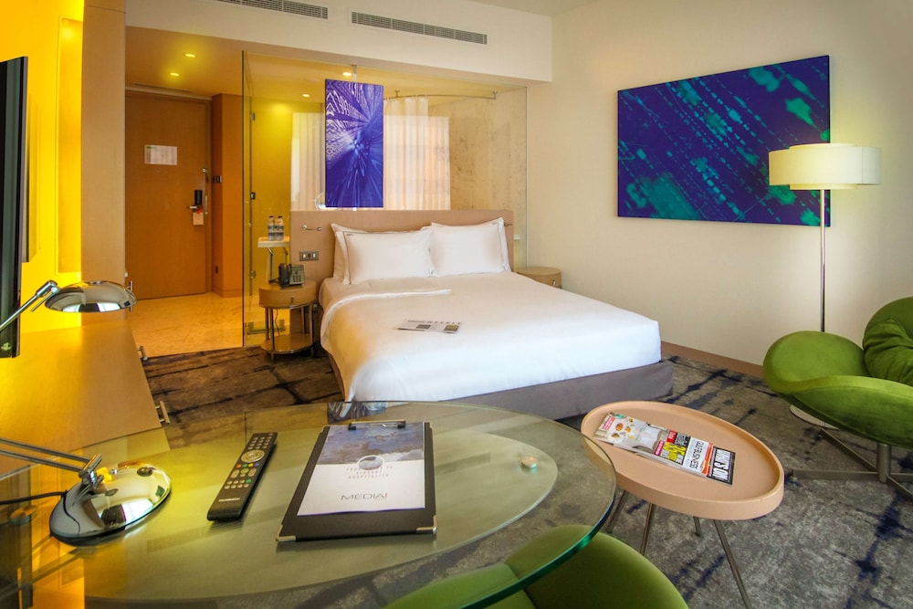 Media One Hotel Dubai, WorldHotels Crafted 45/97