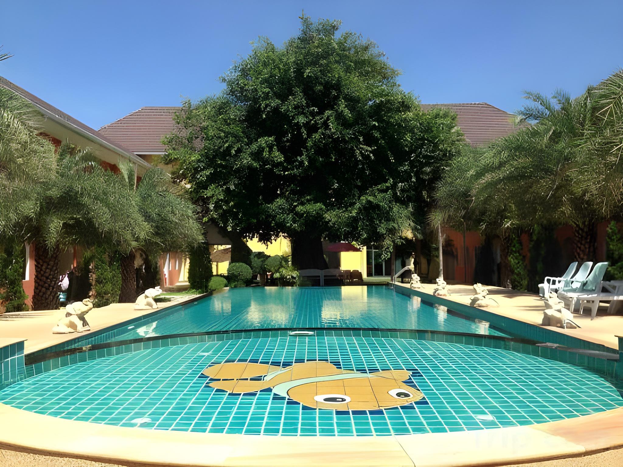 Thada Chateau Hotel 47/50