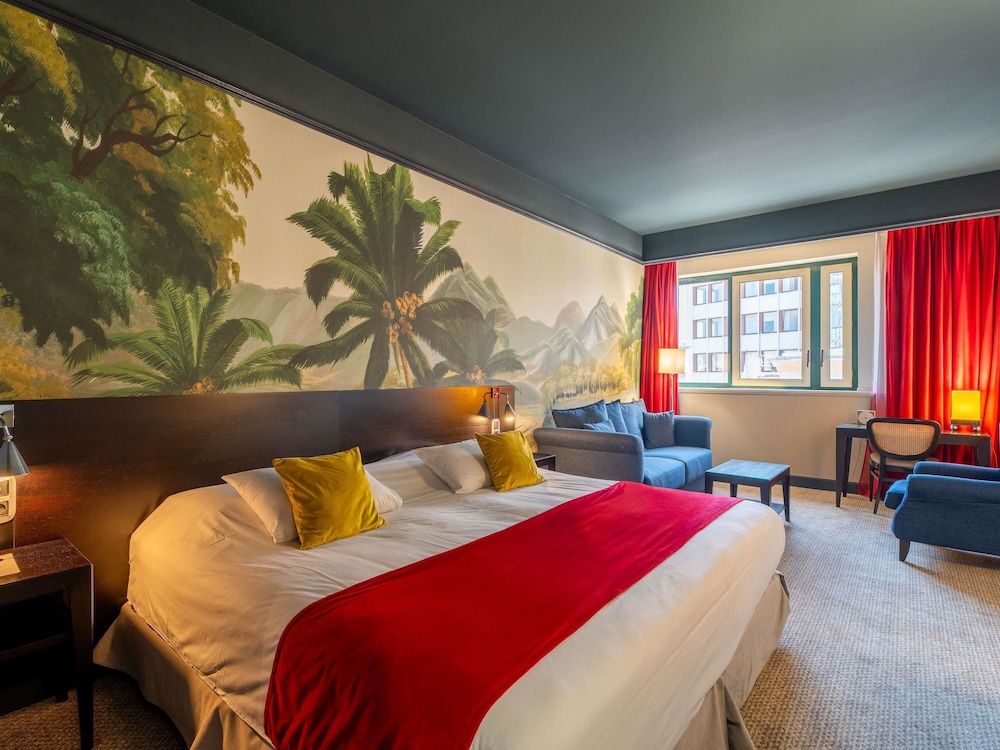 JUNIOR SUITE, DOUBLE BED, SOFA