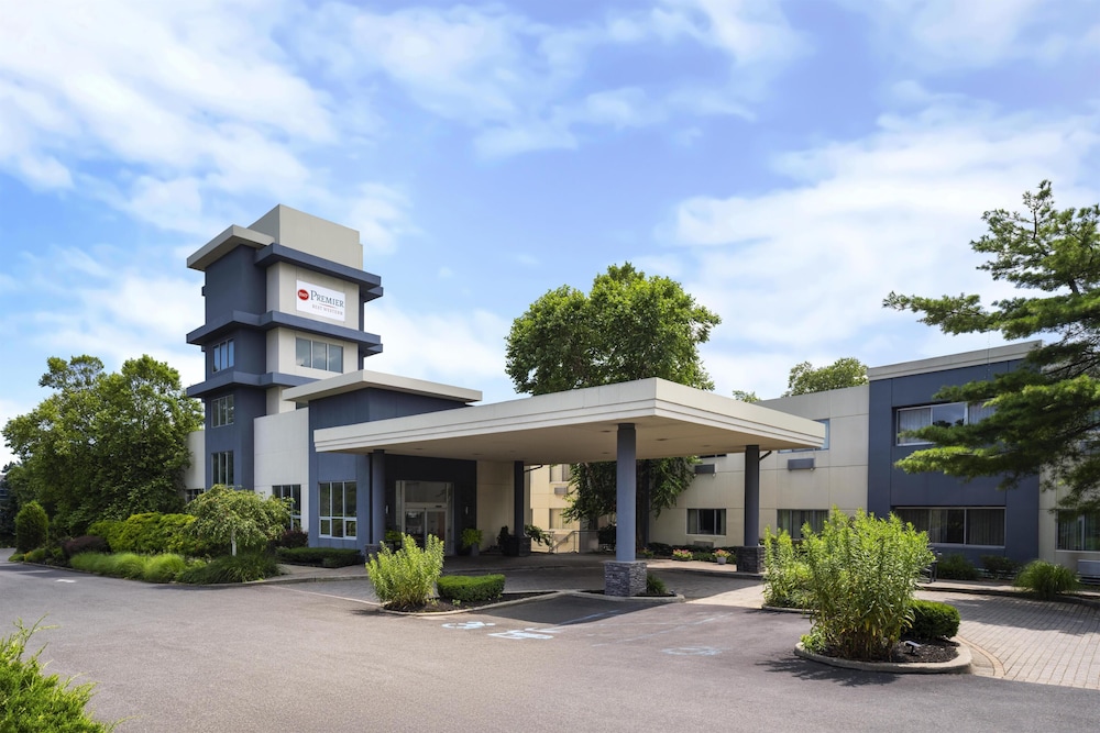 Best Western Premier Plainview-Long Island Hotel 7/52