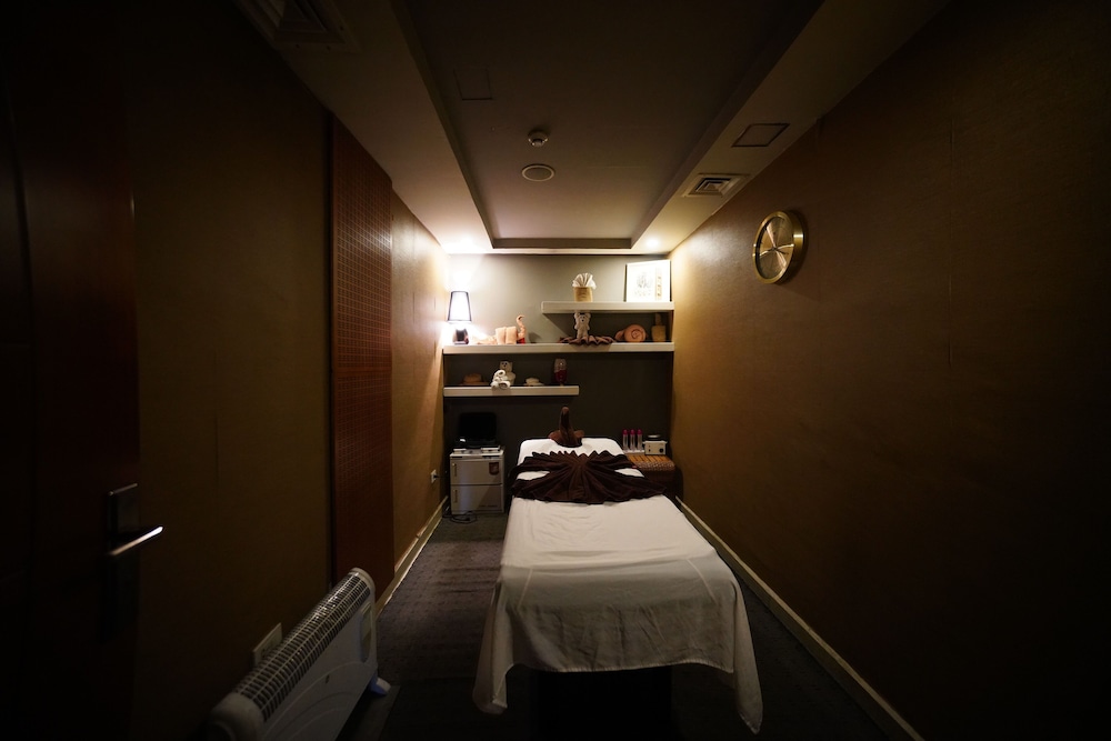 Mado Hotel 42/66