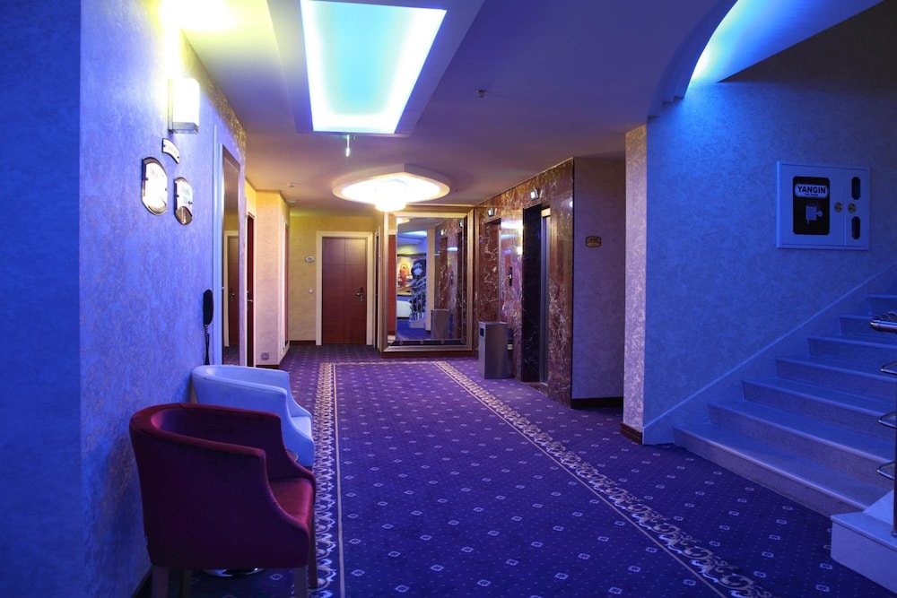 Otel Senbayrak City 25/58