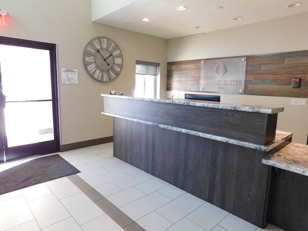 Island Suites 10/50