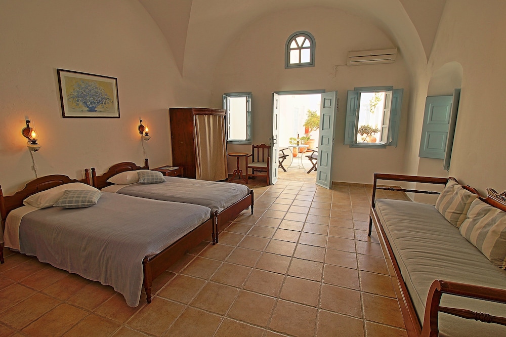 Aethrio Sunset Village Oia 28/87