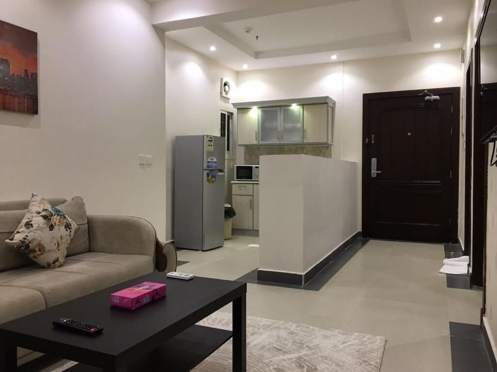 شقق ديور إن الفندقية(Dior Inn serviced apartments) 20/27