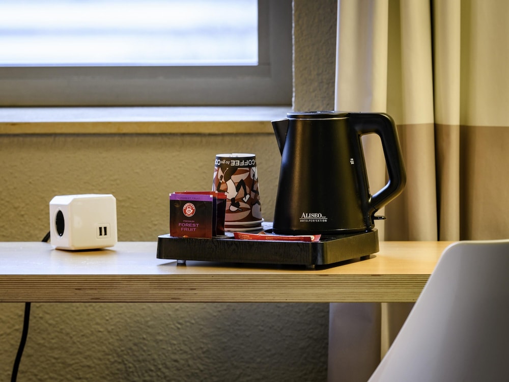 IBIS BERLIN MITTE HOTEL 64/73