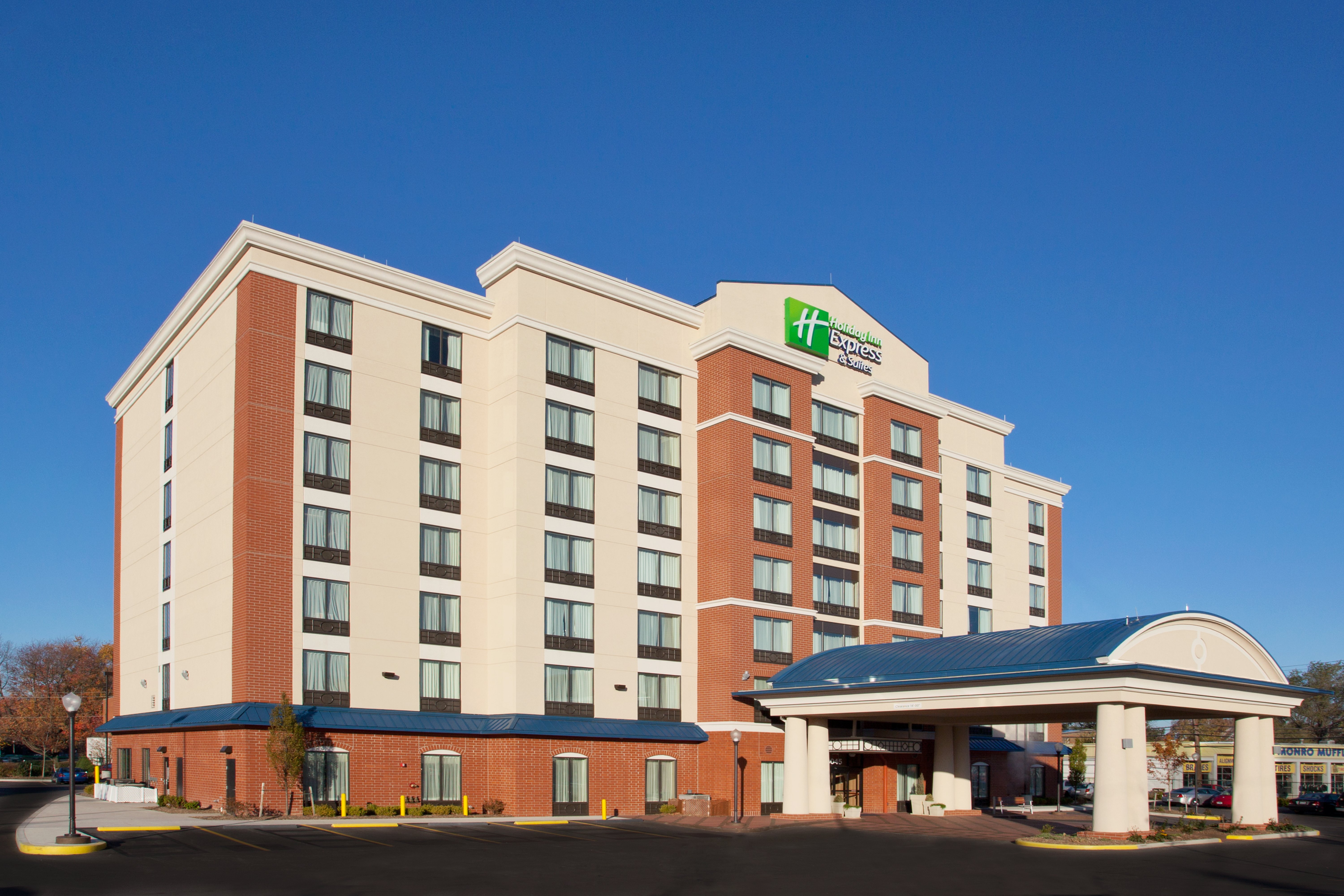 Holiday Inn Express Hotel Suites Columbus Univ Area Osu 5/62