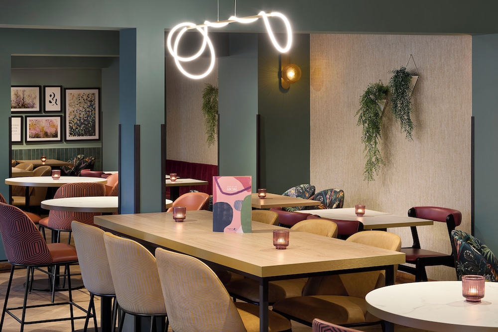 Premier Inn Harrogate South 44/60