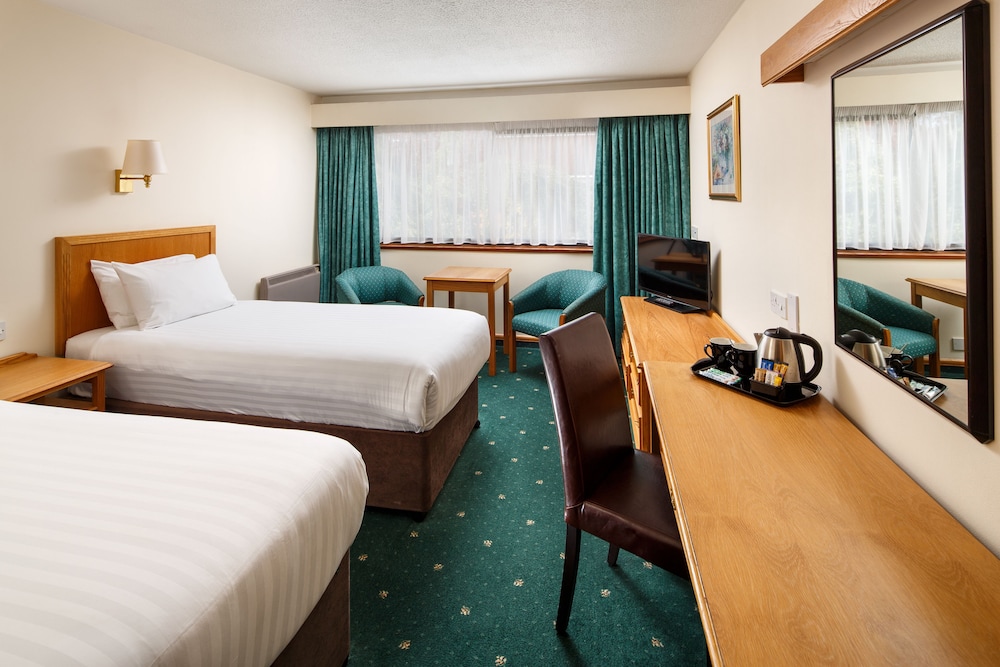 Mercure Livingston Hotel 10/71