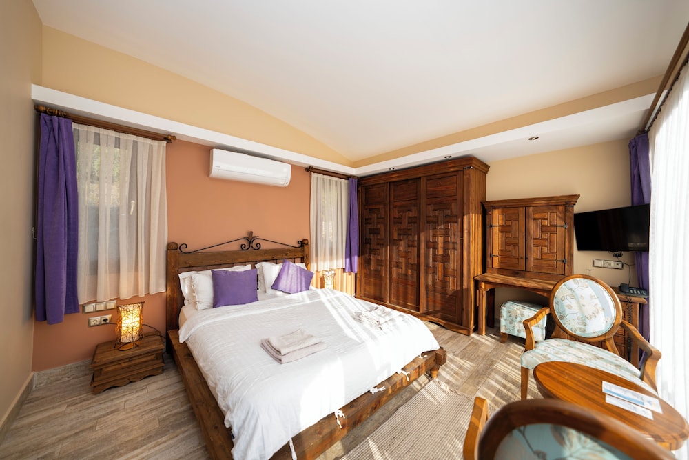 Lissiya Hotel 11/50