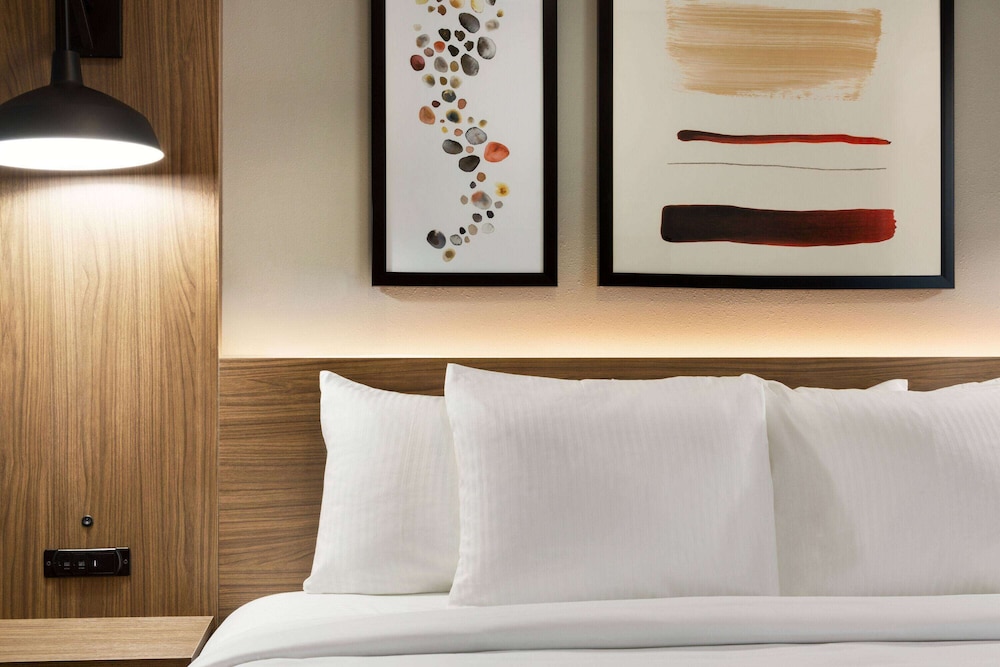 Hawthorn Extended Stay by Wyndham Mount Laurel / Moorestown 23/57