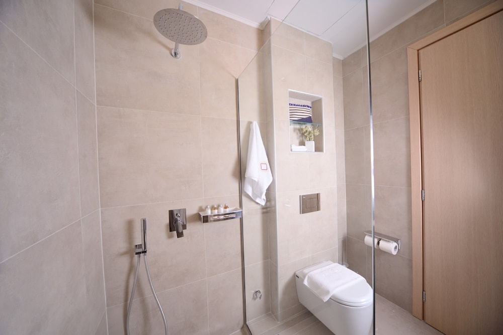 Varos Village Boutique Hotel 47/49